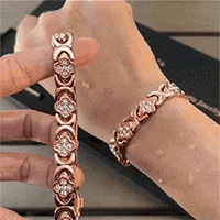 Soothe Stiff Joints: Elegant Copper Magnetic Bracelet -Last Day Sale-90% OFF🔥